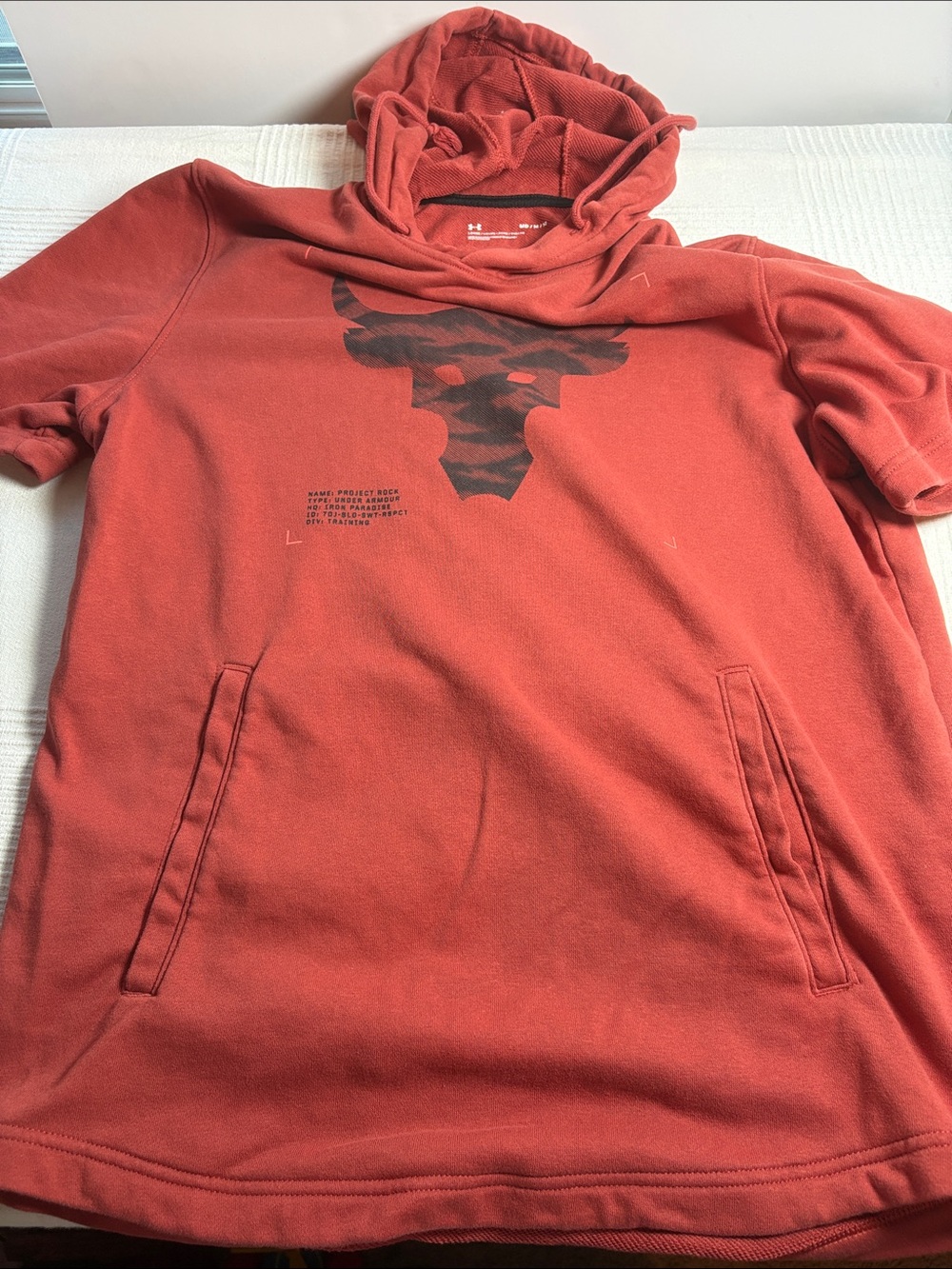 Under Armour Men’s Rust Red Short-Sleeve Hooded Sweatshirt with Graphic